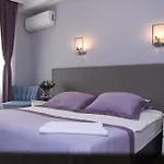 A & Апартаменты *